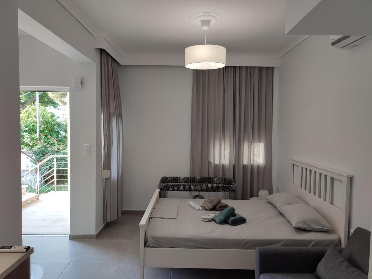 Estrella Rooms Nea Kallikrateia Екстериор снимка